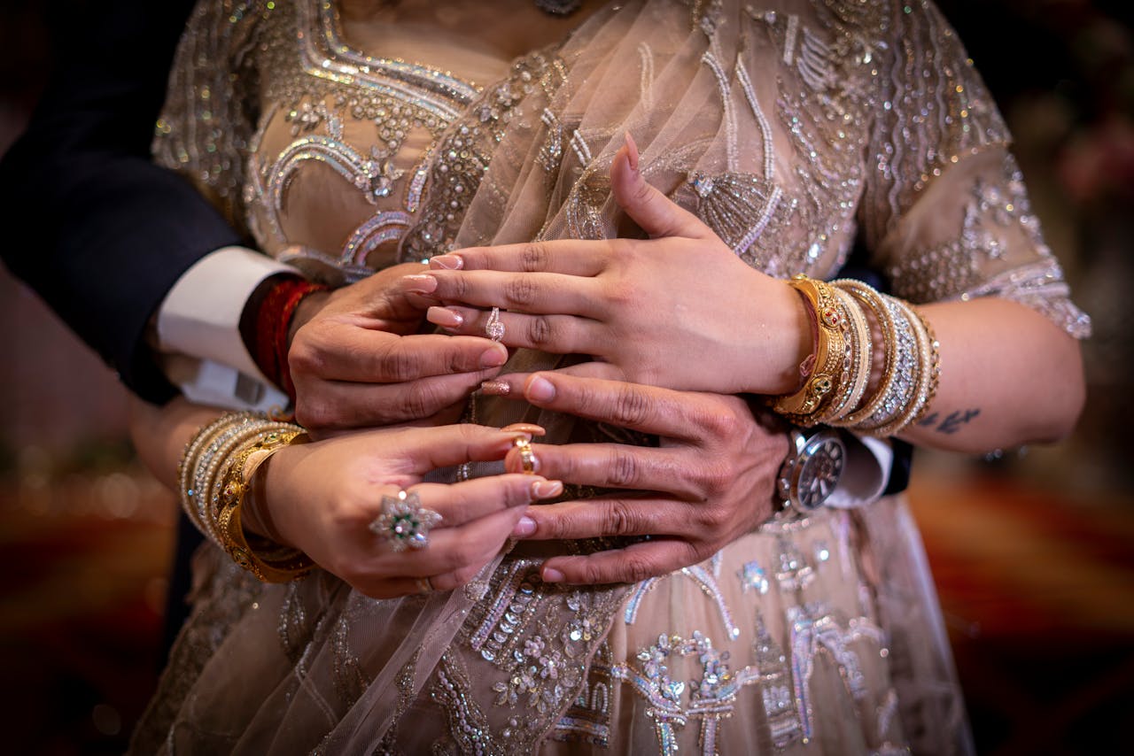 pexels-supriyo-raii-1011612-19613654