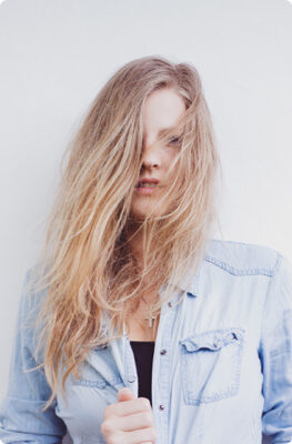d03-Img-Girl-Blonde.jpg